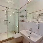 فندق أدريا ميونيخ