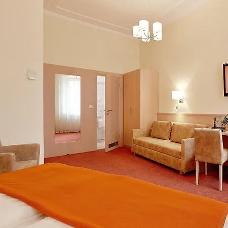 Hotel Adria 3*