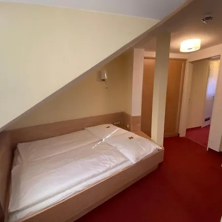 Adria Hotel 3*