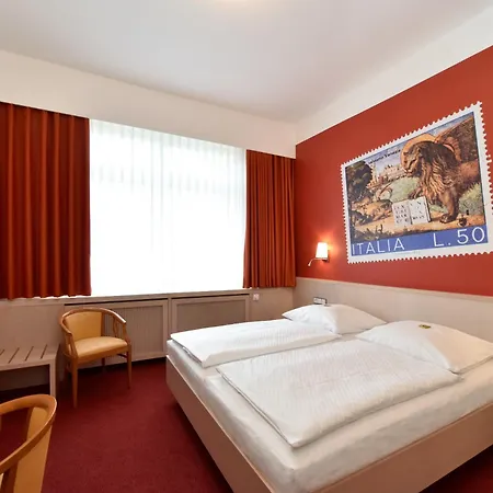 Adria Hotel 3*