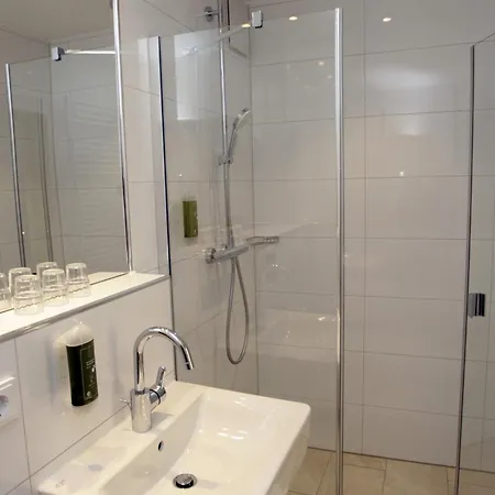 Adria Hotel 3*
