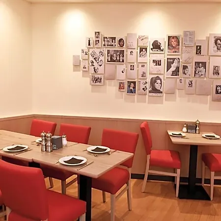 Hotel Adria München