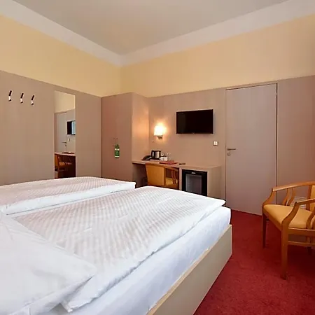 Hotel Adria 3*