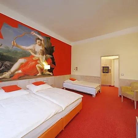Adria Hotel München