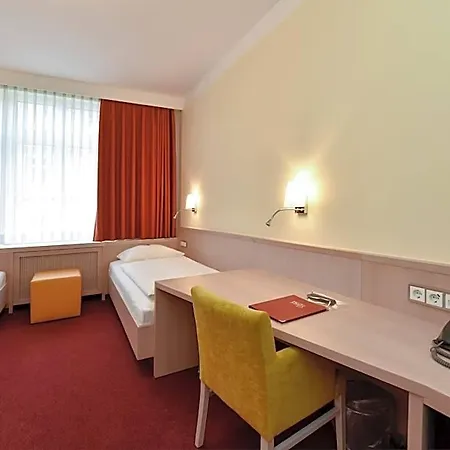 Adria Hotel 3*