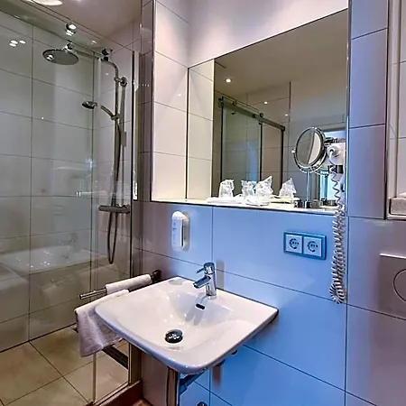 Hotel Adria 3*