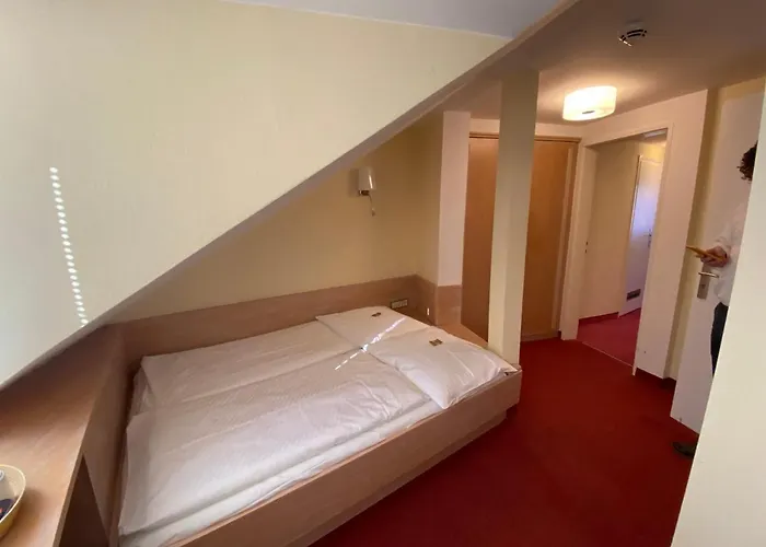 Adria Hotel 3*