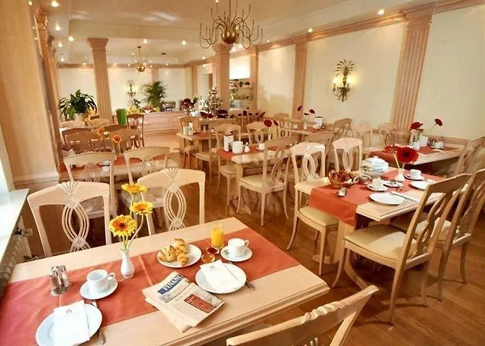 Adria Hotel München