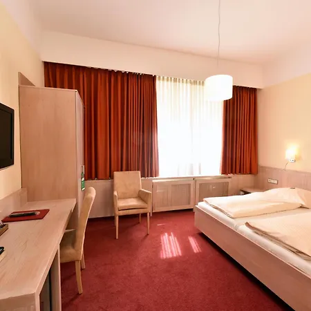 Hotel Adria 3*