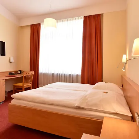 Hotell Adria München